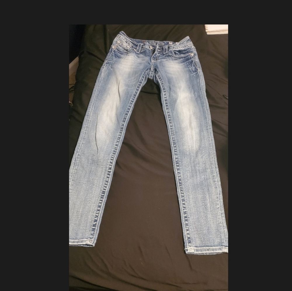 NWOT! Miss Me Light Wash Skinny Jeans - Picture 3 of 7